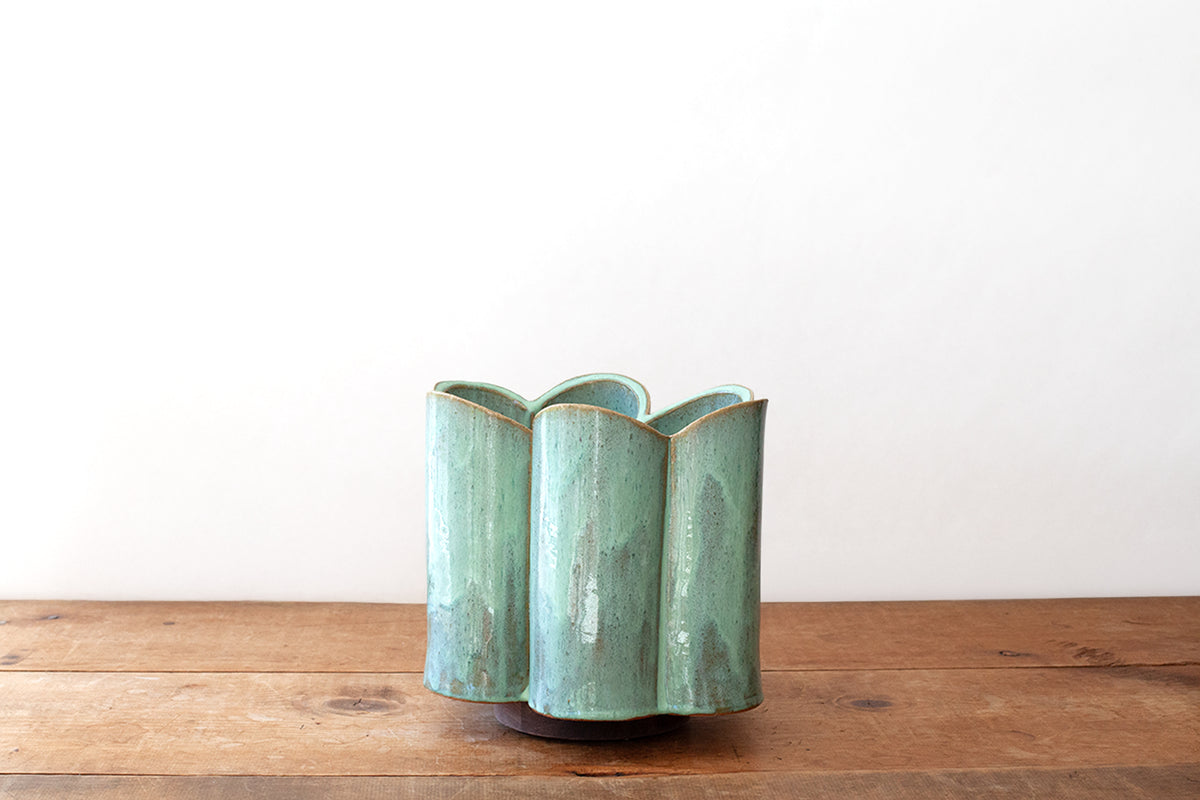 Short Scallop Vase - Fern