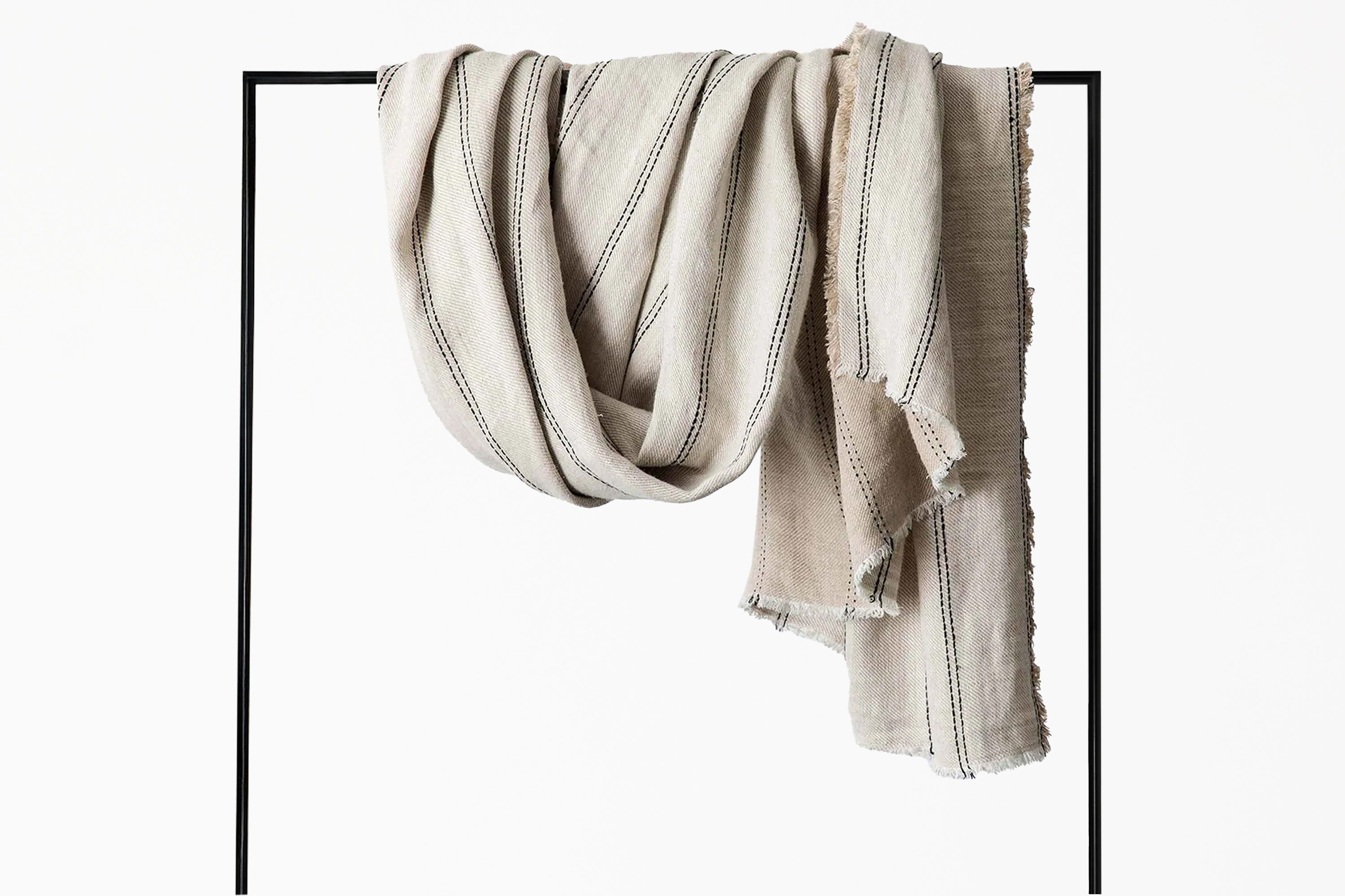 Mira Linen Throw - Ana