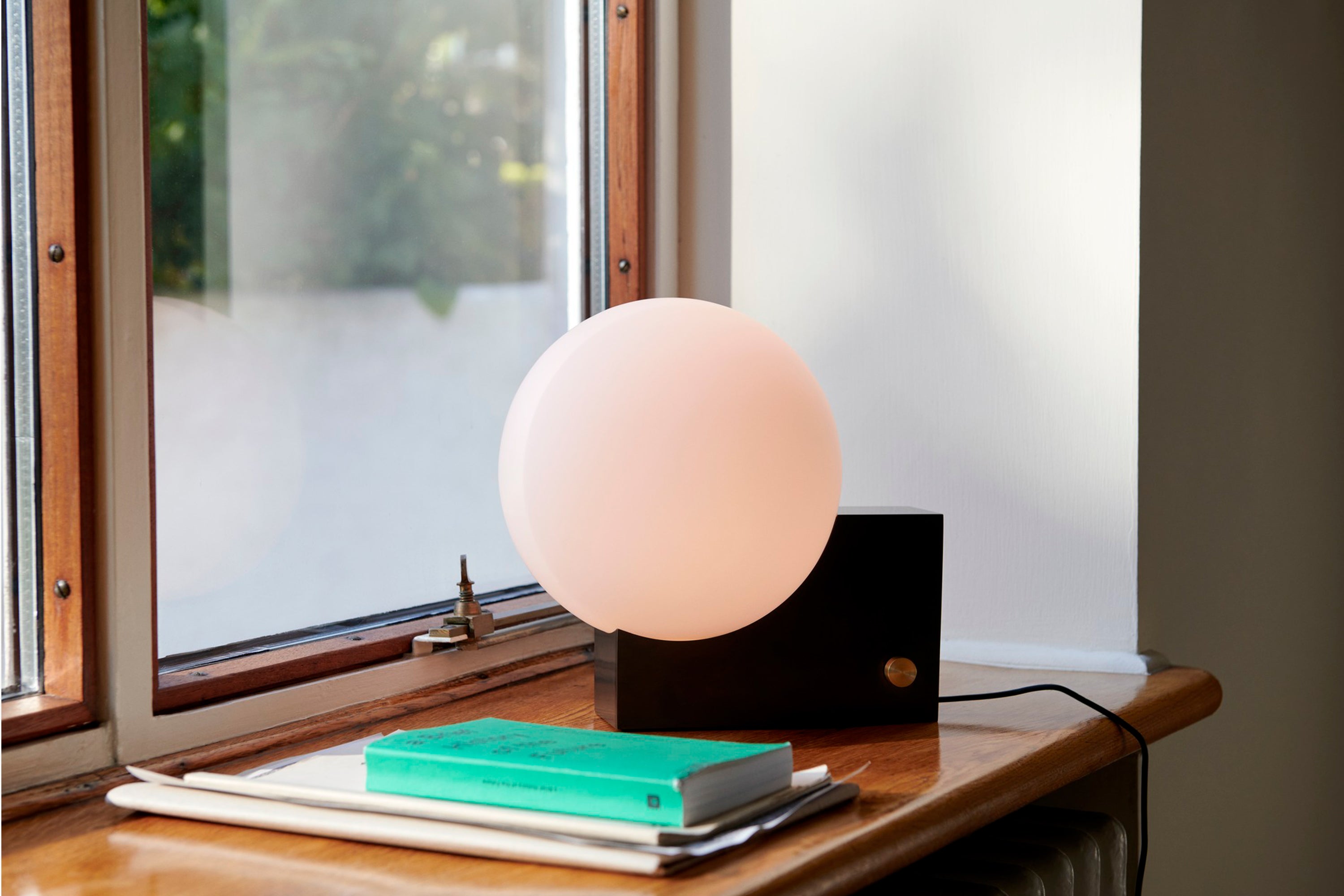 &tradition - Journey SHY1 Table Lamp - Black