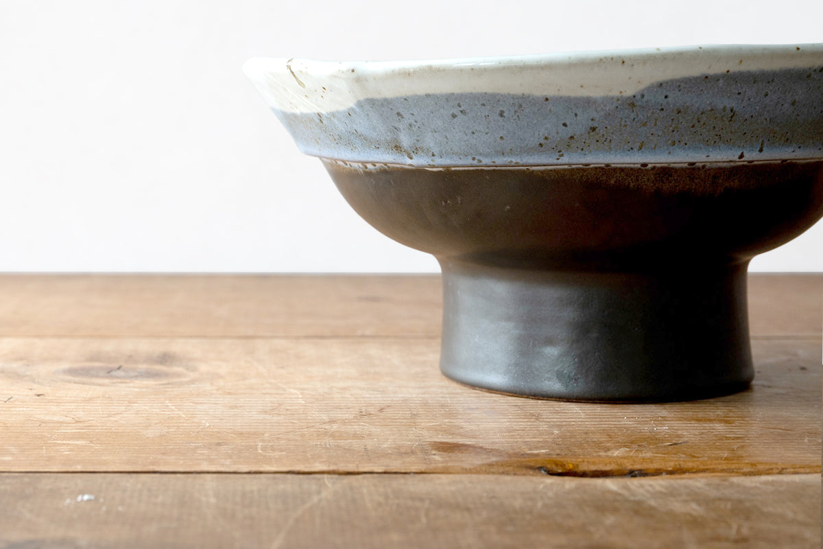Medium Pedestal Bowl - Satin Black/Gloss White