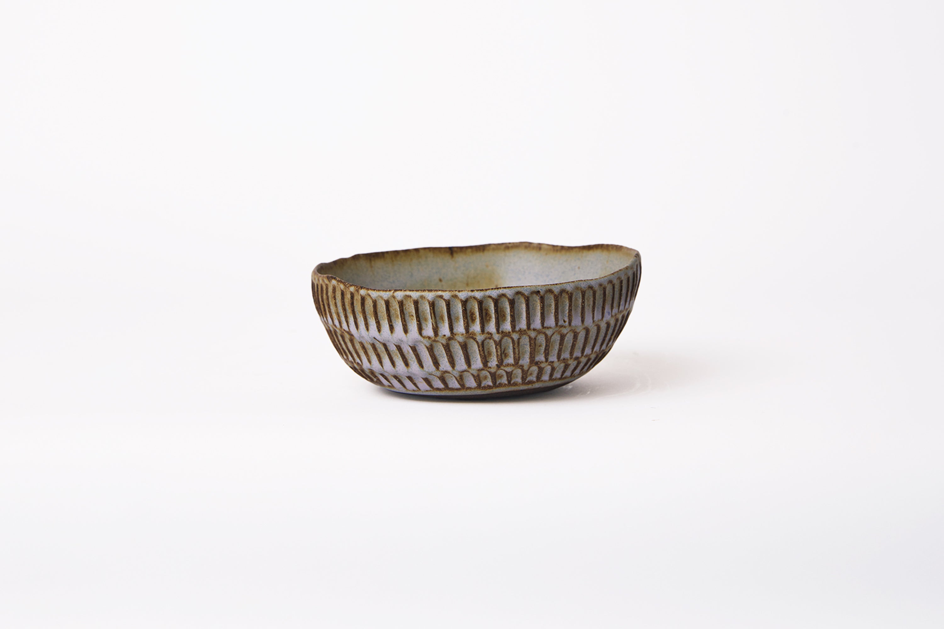 Carved Eggshell Morning Bowl - Dark Lavender