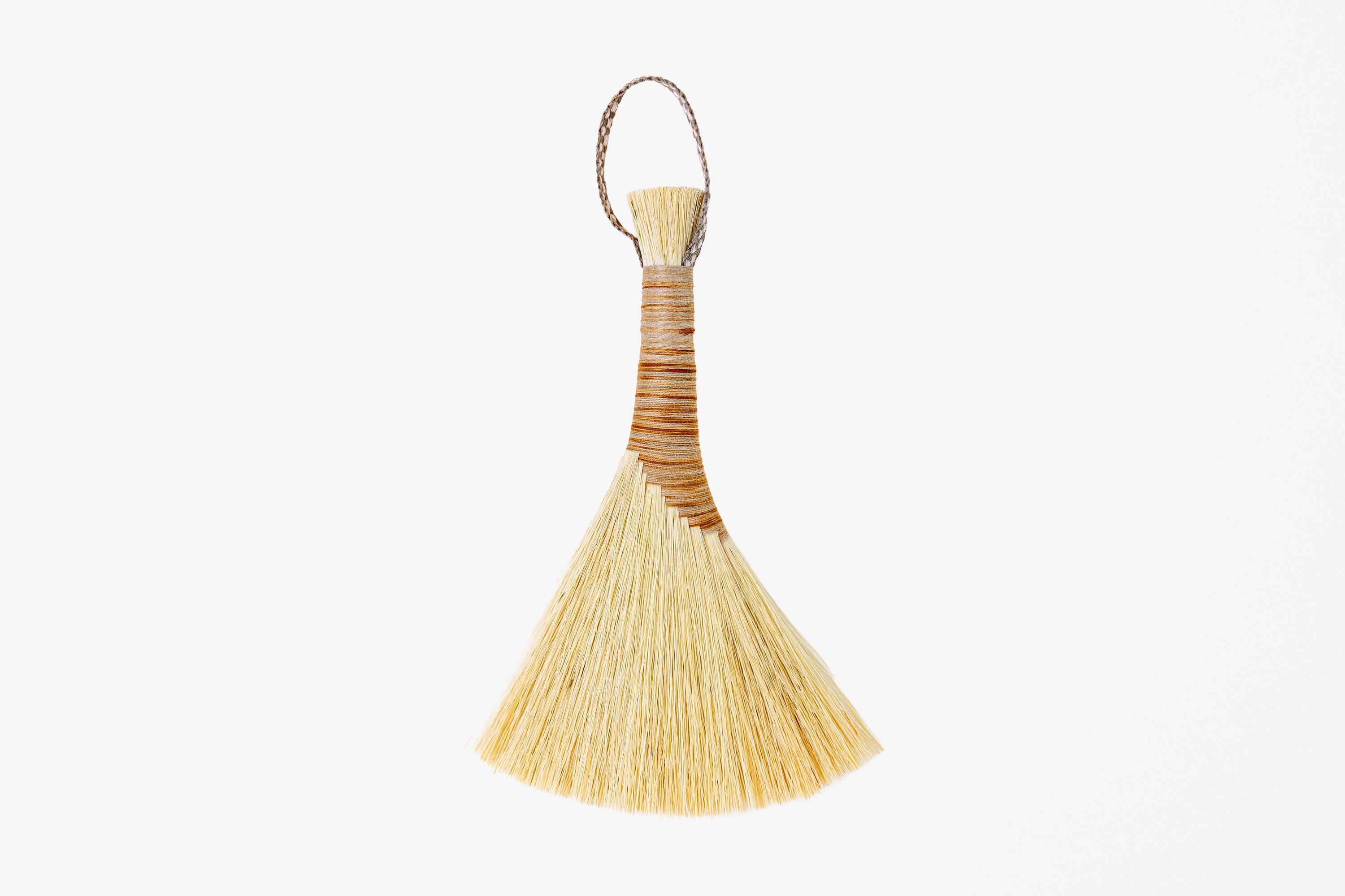 Tampico Wing Hand Broom - Brown / Checkered Band