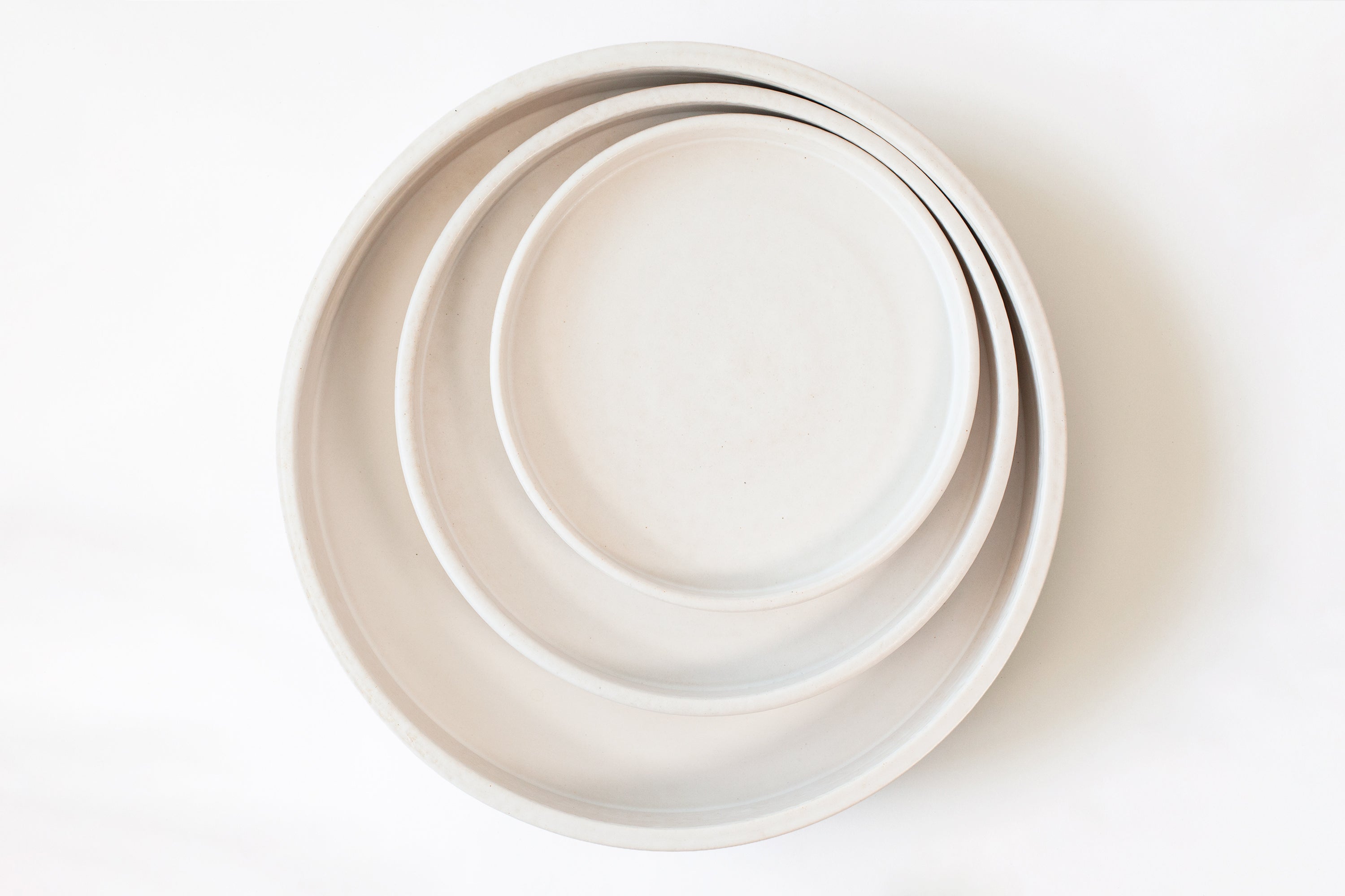 Farmhouse Coupe Trays - Eggshell