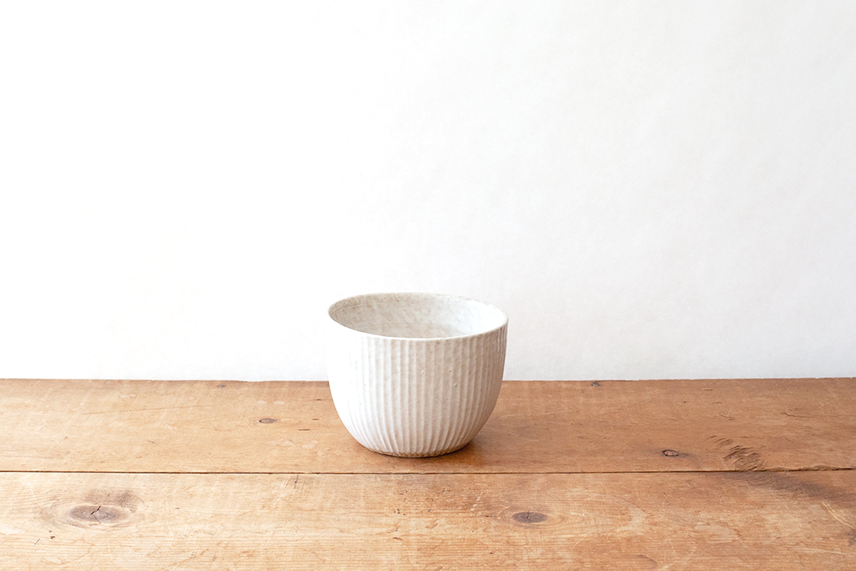 Zanesville Planter - Medium White