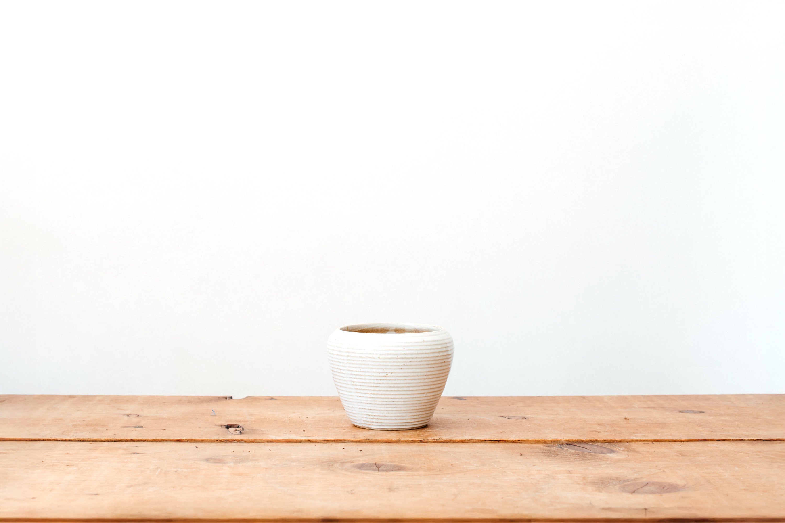 Zanesville Homespun Planter - Short White